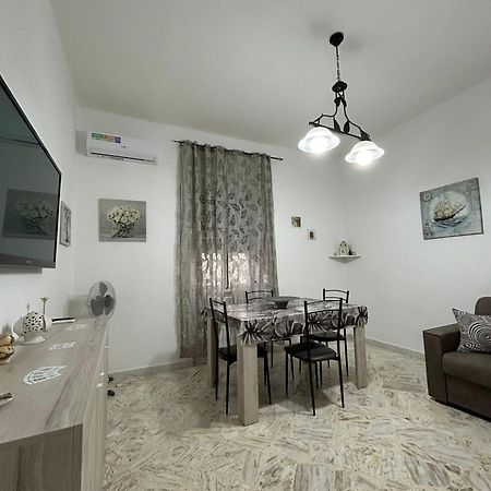 Dimora Di Giada Apartment Brindisi Ruang foto